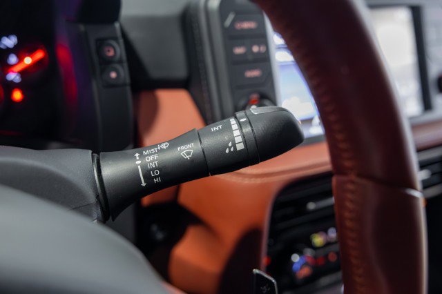 Used 2021 Nissan GT-R Premium image 30