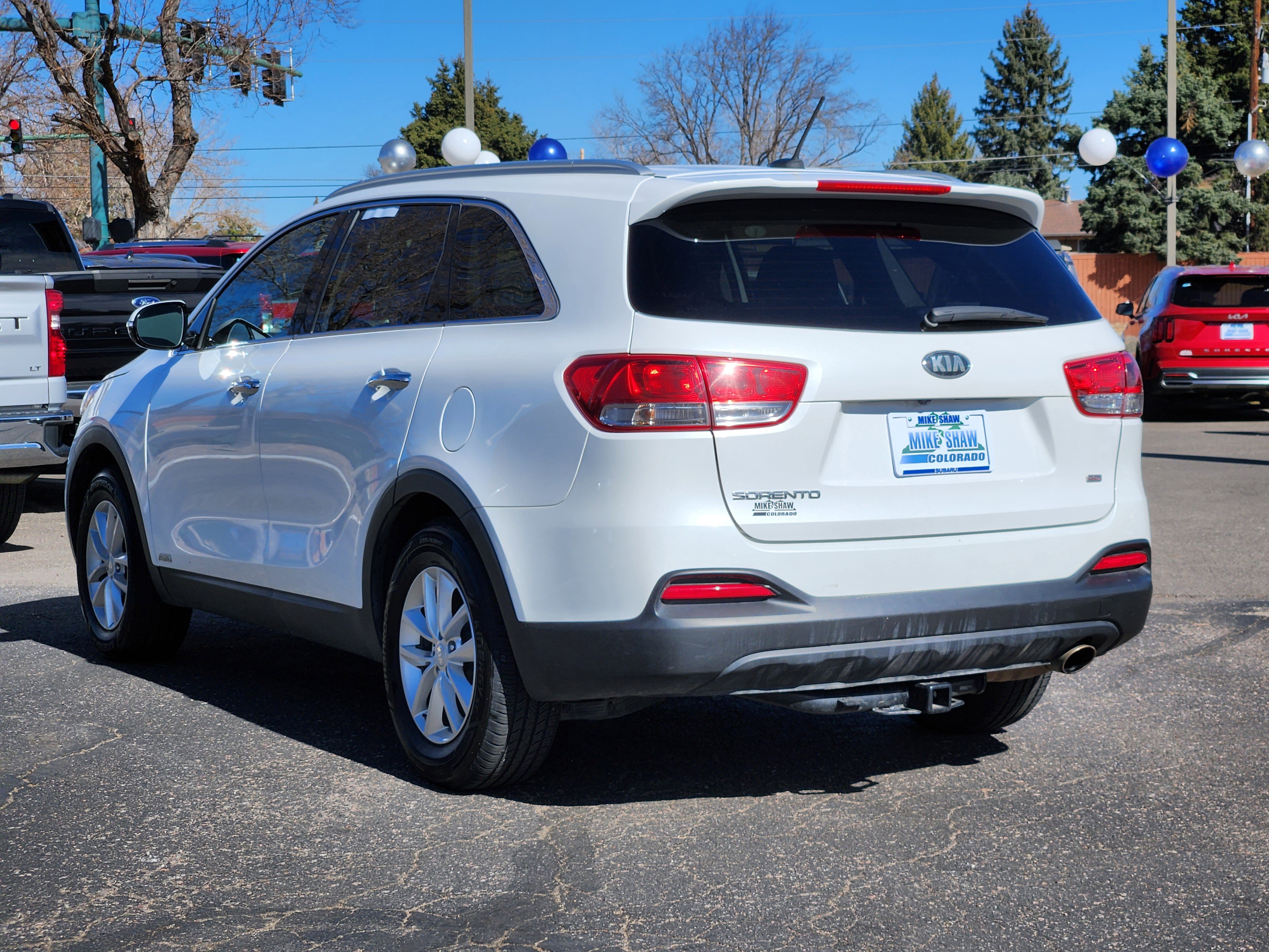 Used 2017 Kia Sorento LX image 5