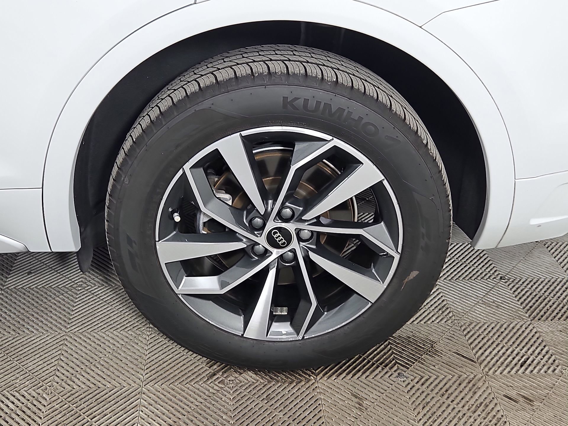 Certified 2023 Audi Q5 2.0T Premium Plus w/ Premium Plus Package image 12