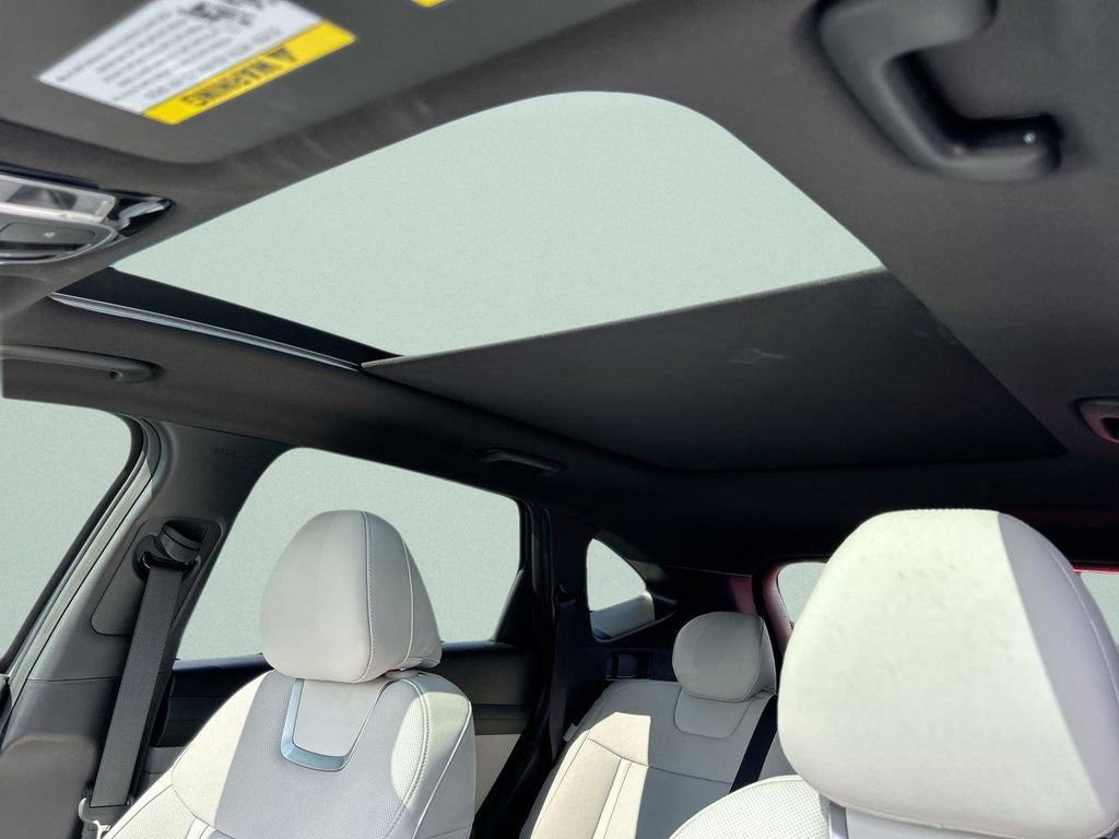 New 2026 Hyundai Tucson Limited image 13