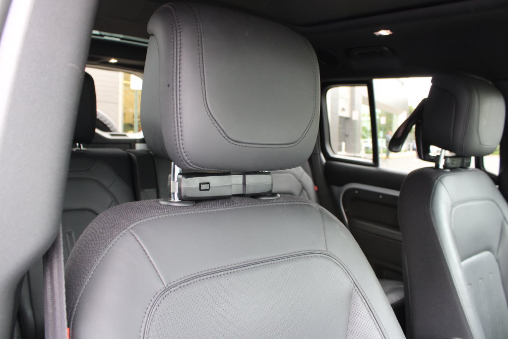 Used 2023 Land Rover Defender 130 X AWD/4WD image 31