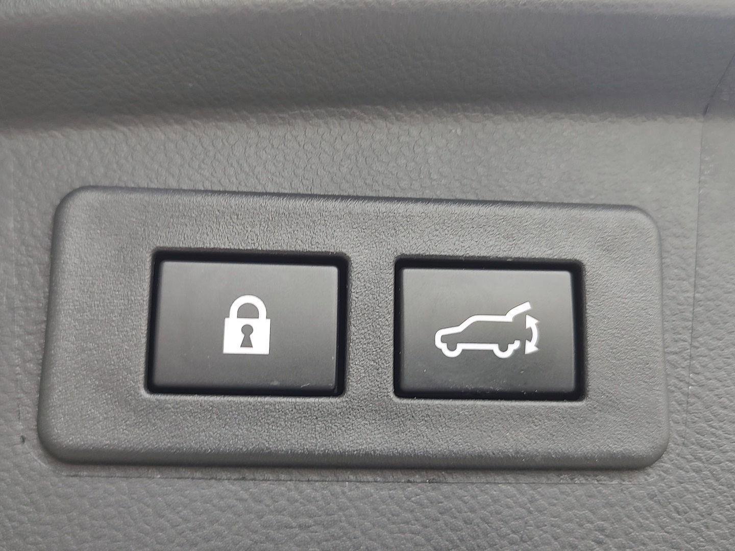 Used 2023 Subaru Outback Premium AWD/4WD image 23