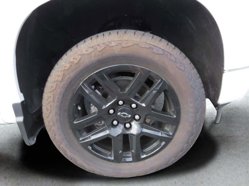 Certified 2025 Chevrolet Silverado 1500 Custom w/ Turbomax Blackout Package image 32