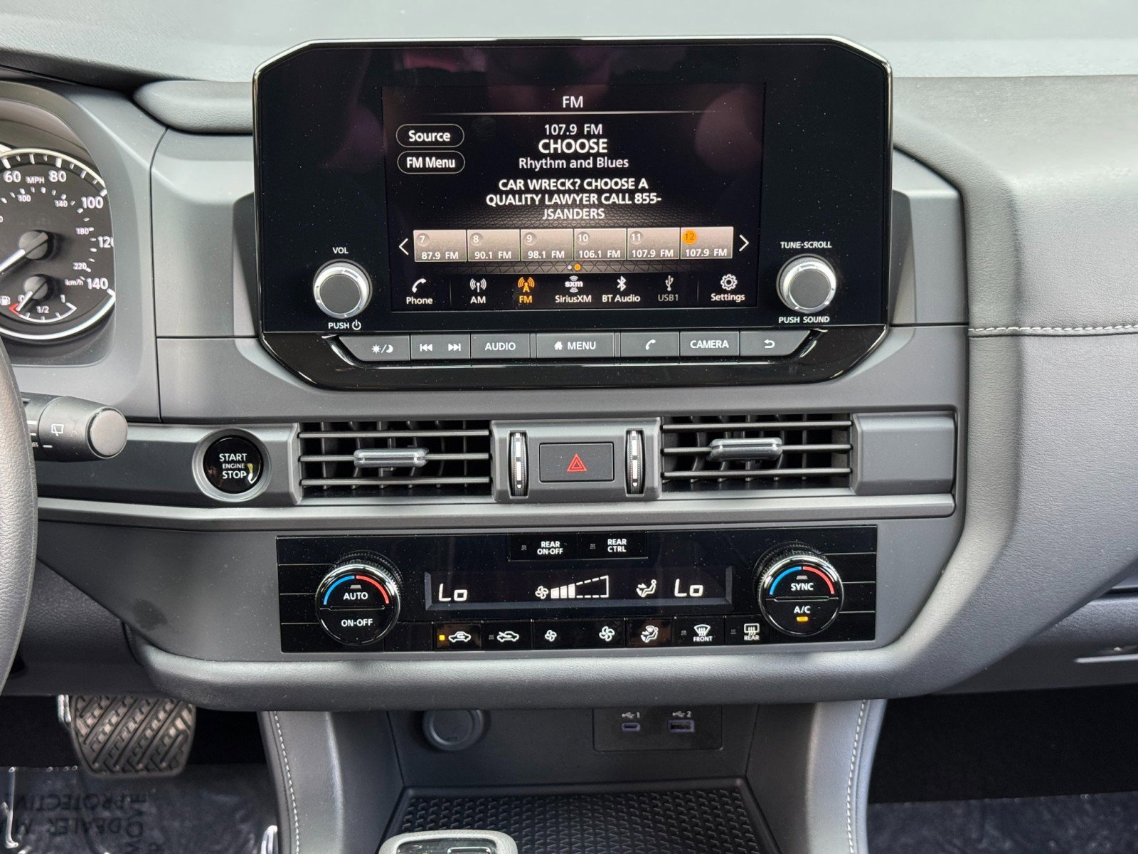 Used 2025 Nissan Pathfinder S FWD image 22