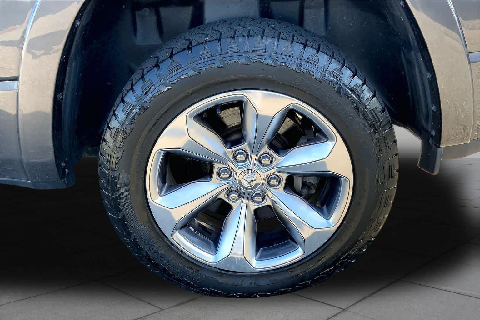Used 2020 RAM 1500 Limited AWD/4WD image 11