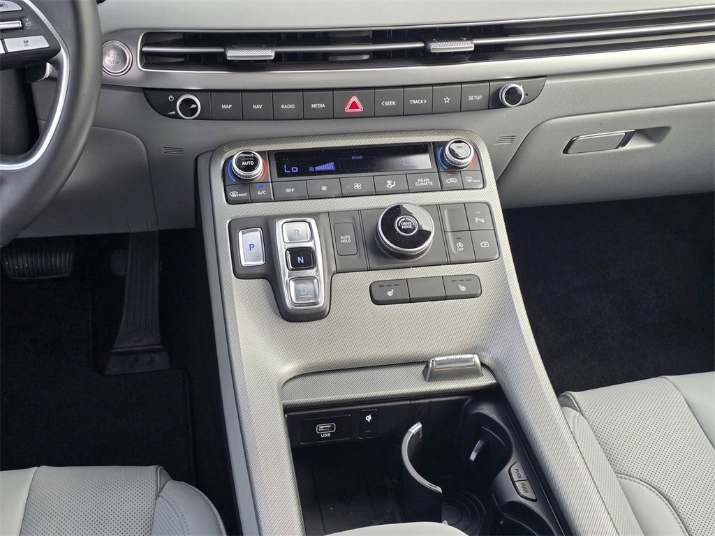 Used 2024 Hyundai Palisade SEL image 18