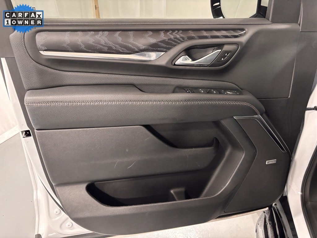 Used 2023 GMC Yukon Denali image 15