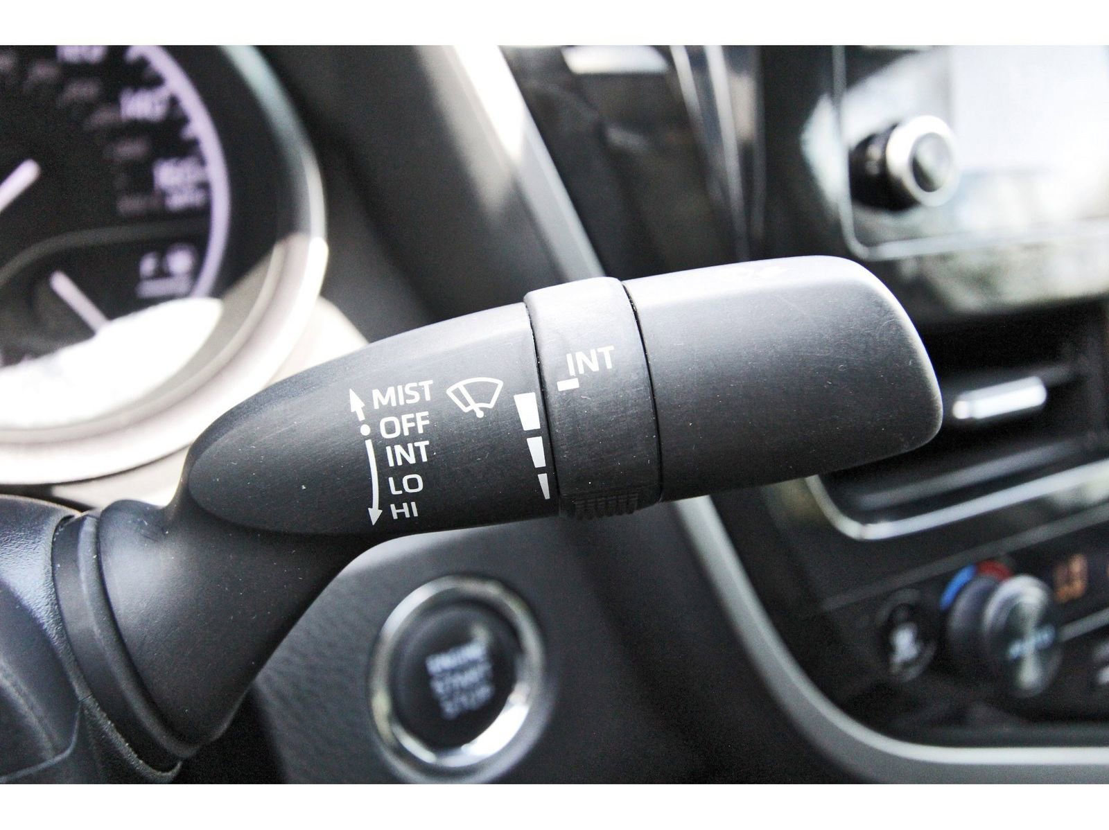 Used 2023 Toyota Camry SE w/ Convenience Package image 18