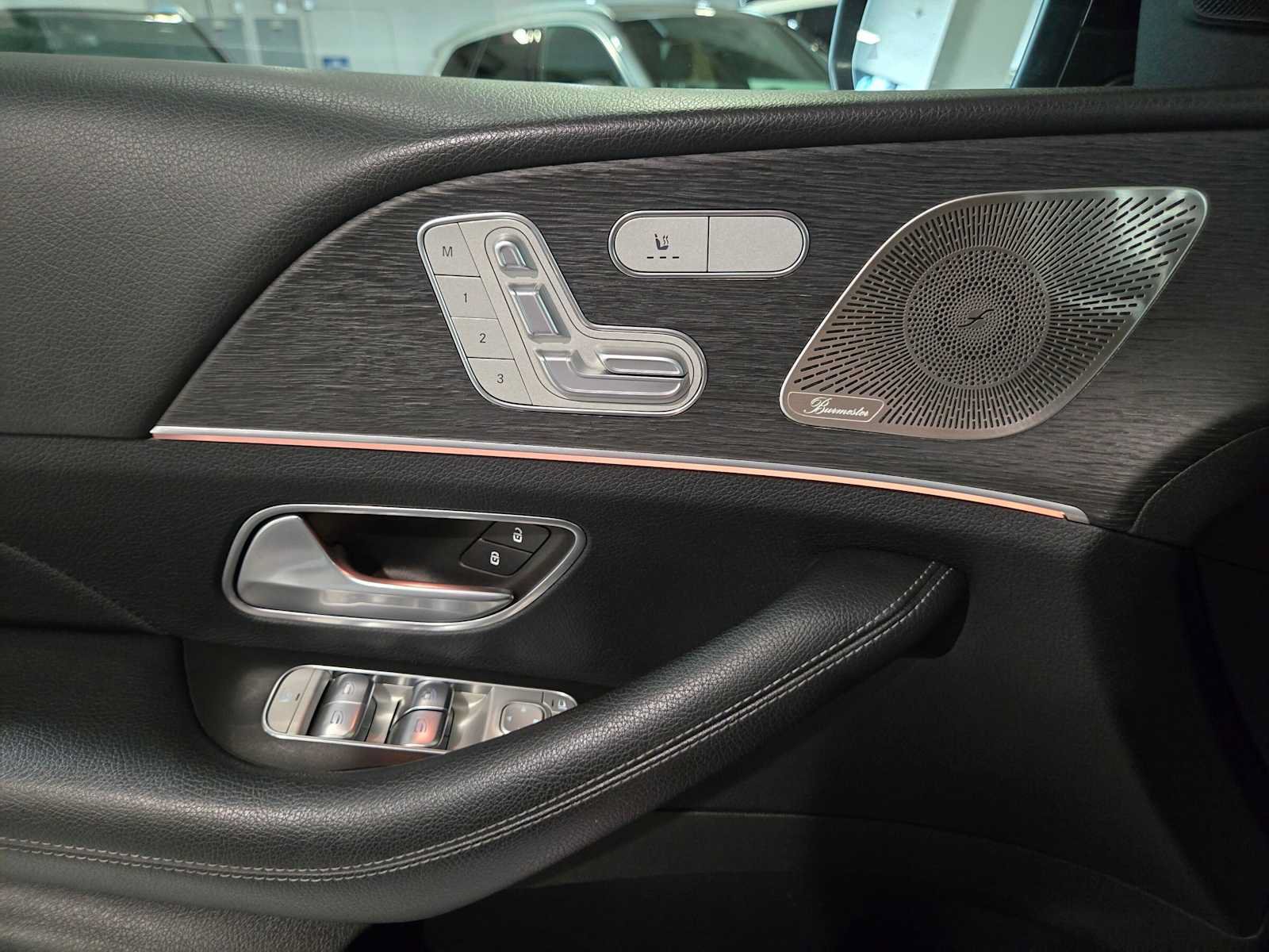 Used 2022 Mercedes-Benz GLE 350 4MATIC w/ Premium Package image 23