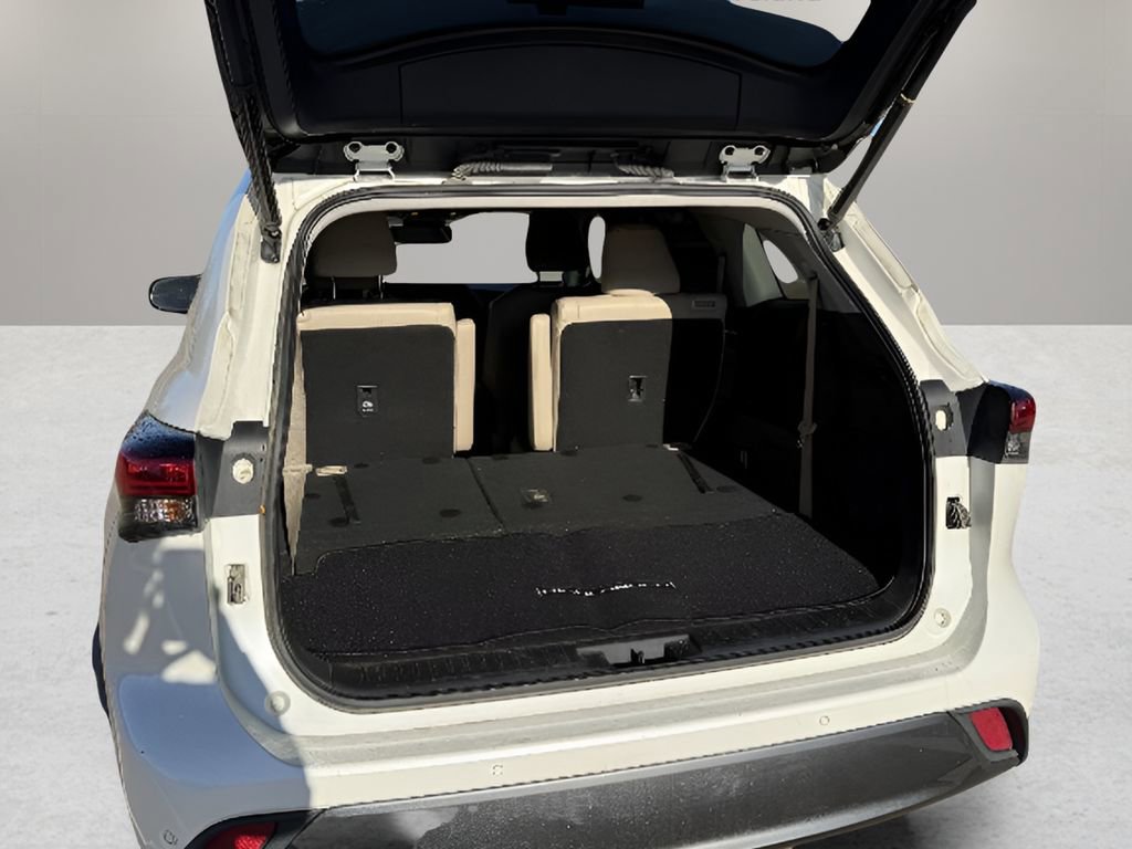 Used 2020 Toyota Highlander Limited image 7