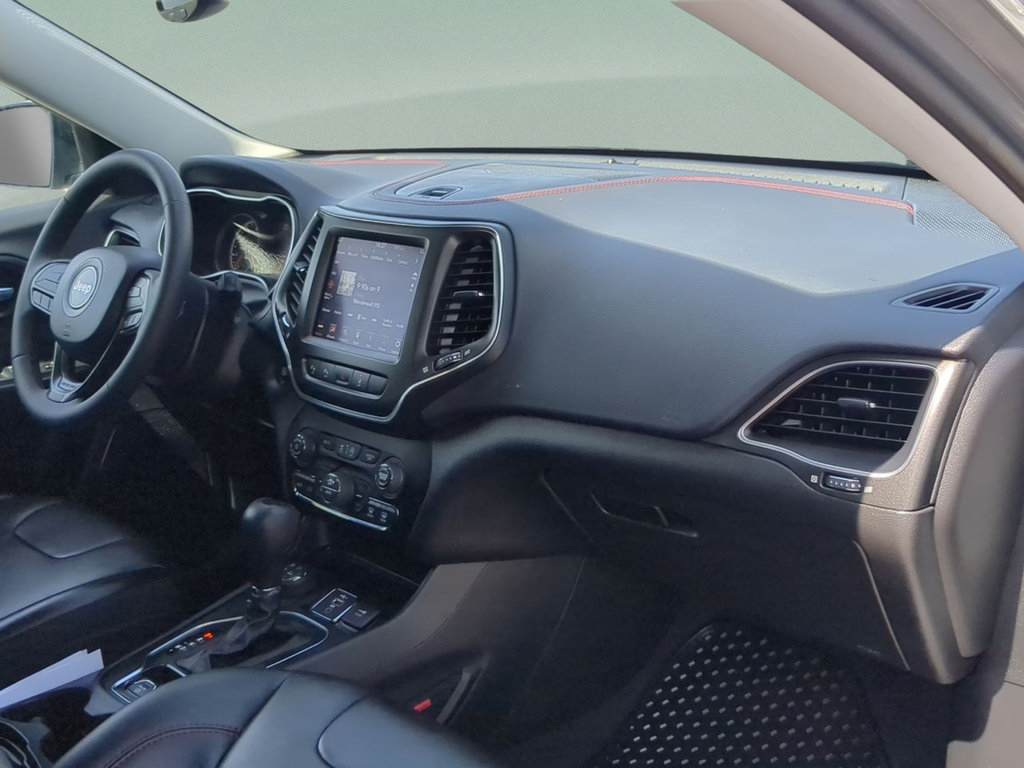 Used 2023 Jeep Cherokee Trailhawk w/ Trailer Tow Group AWD/4WD image 36