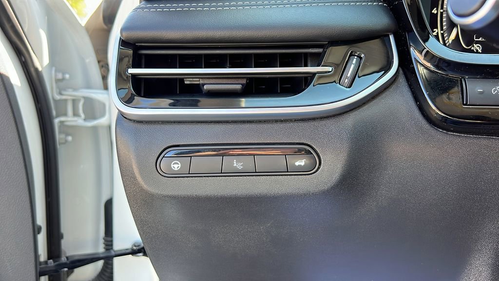 Used 2023 INFINITI QX60 Sensory w/ Vision Package image 15