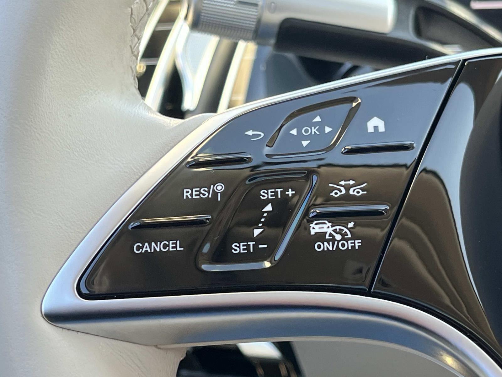 Used 2023 Mercedes-Benz S 580e 4MATIC Sedan image 28