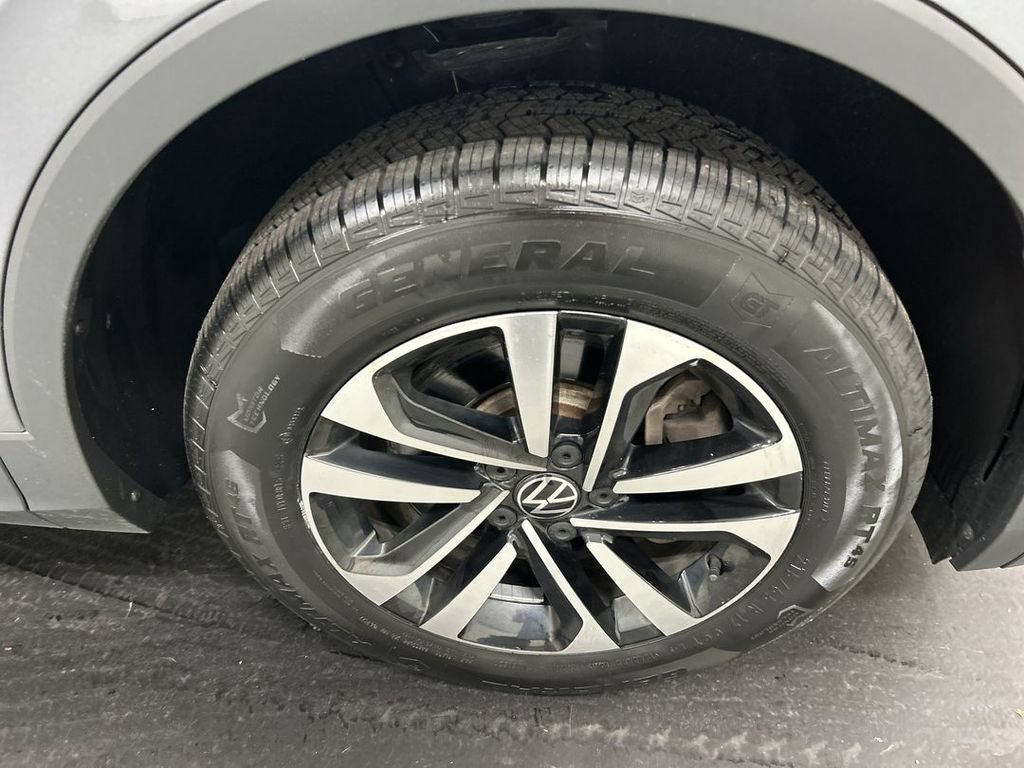 Certified 2023 Volkswagen Tiguan S w/ Driver Assistance Package AWD/4WD image 8
