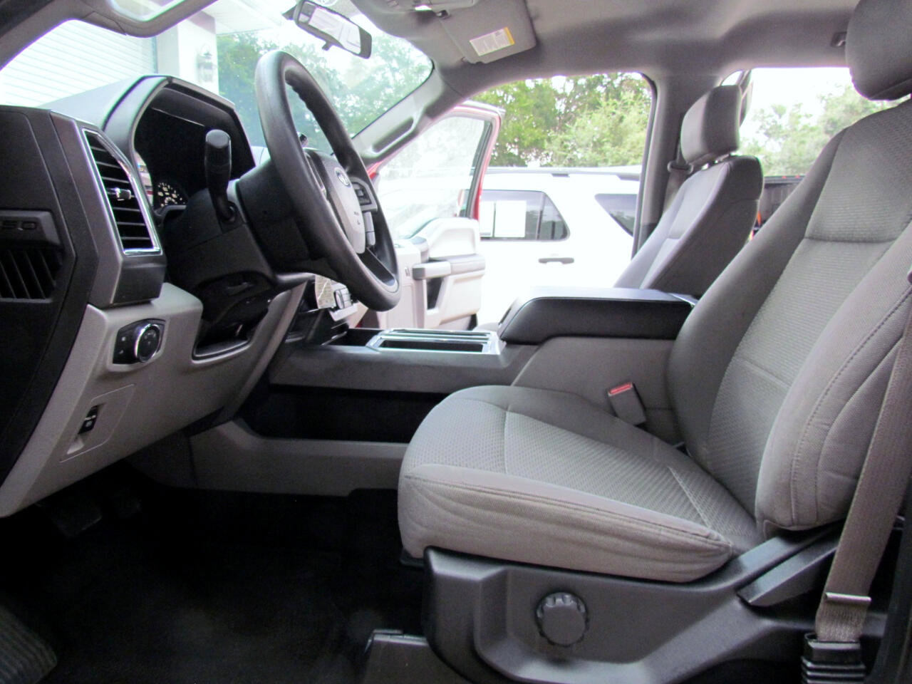 Used 2016 Ford F150 XLT w/ Trailer Tow Package image 19