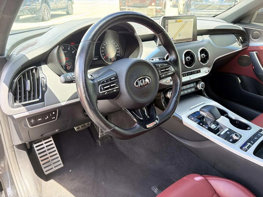 Used 2018 Kia Stinger GT2 image 21