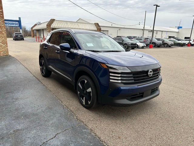 New 2025 Nissan Kicks SR image 3