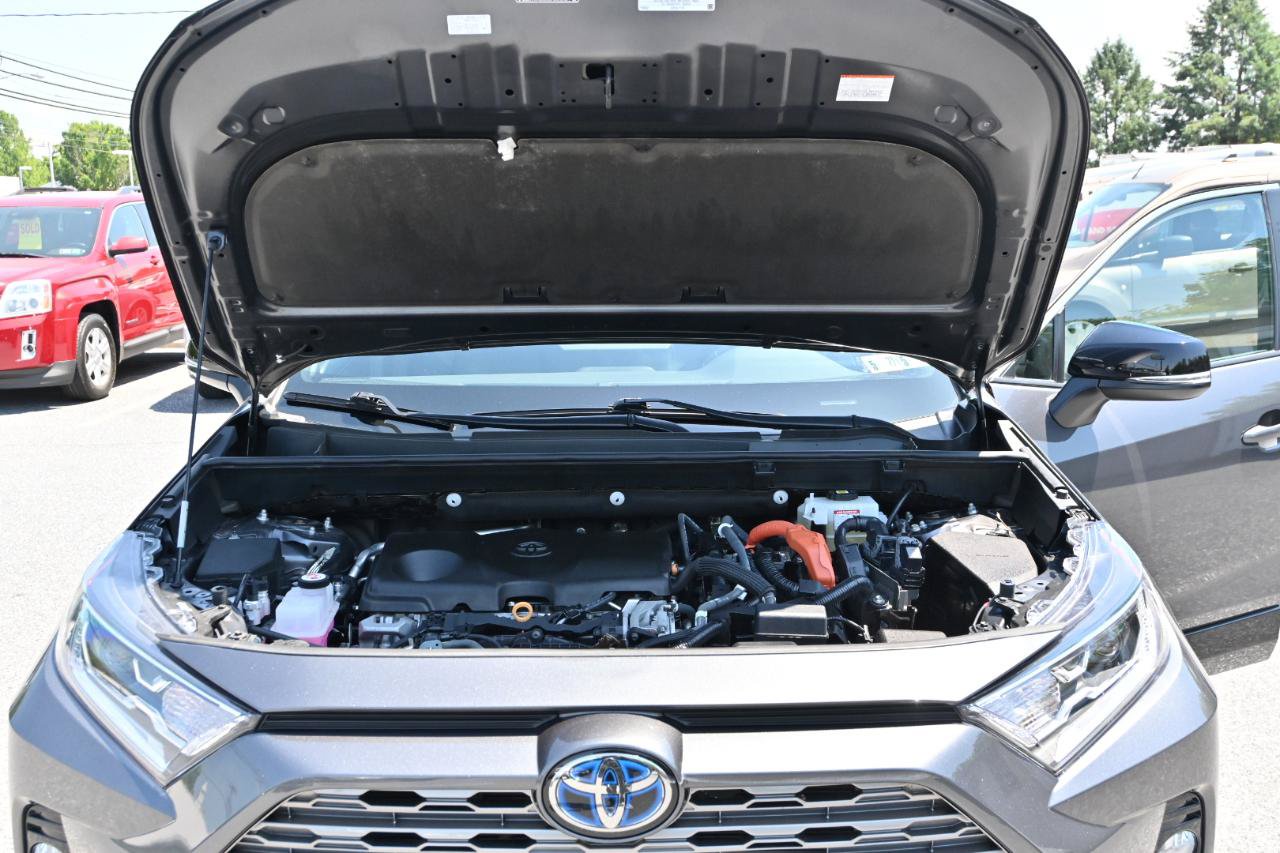 Used 2021 Toyota RAV4 XSE AWD/4WD image 43