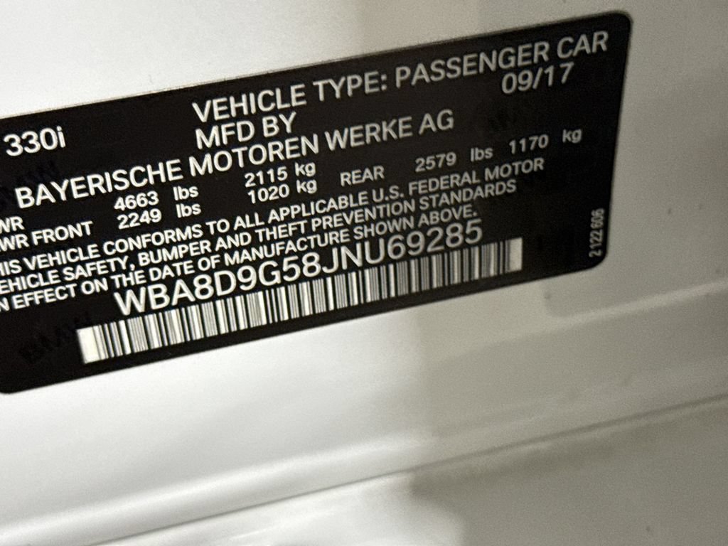Used 2018 BMW 330i xDrive Sedan AWD/4WD image 28
