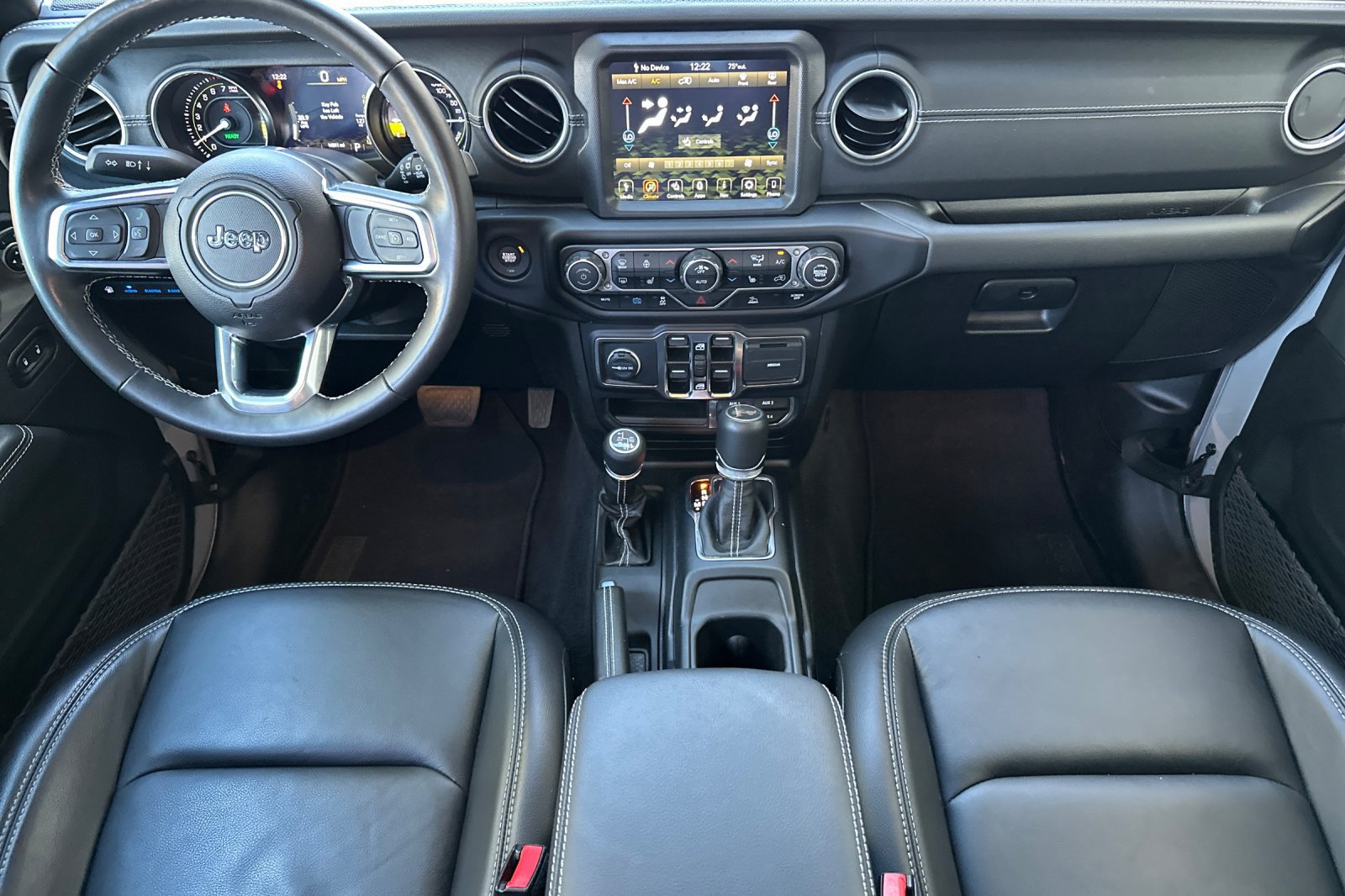 Used 2023 Jeep Wrangler Unlimited Sahara w/ Cold Weather Group AWD/4WD image 13