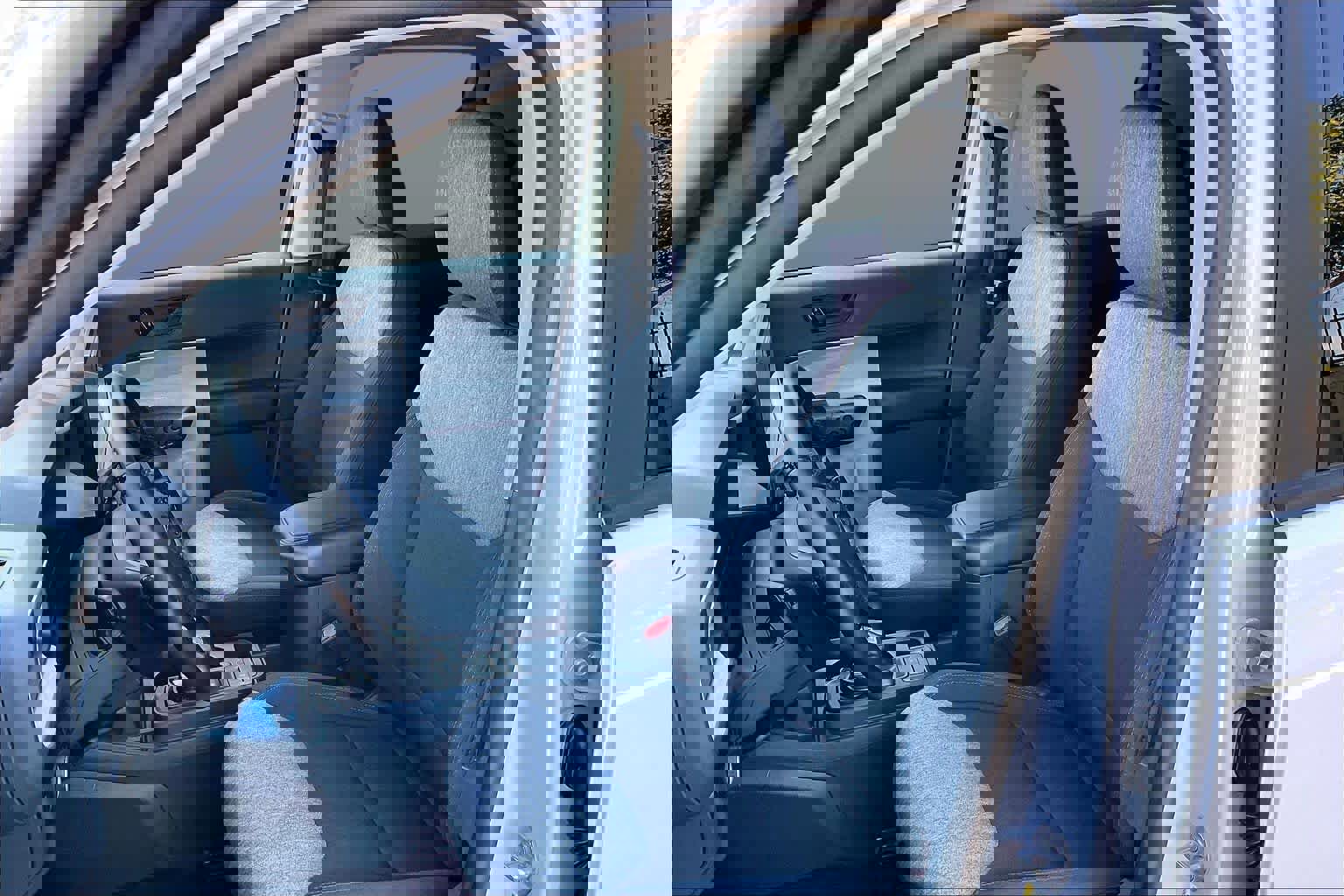 Used 2025 Ford Maverick XLT w/ XLT Luxury Package image 13