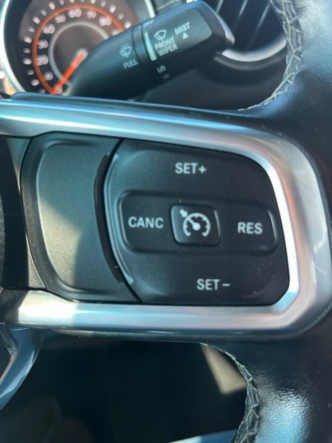Used 2020 Jeep Gladiator Overland AWD/4WD image 17