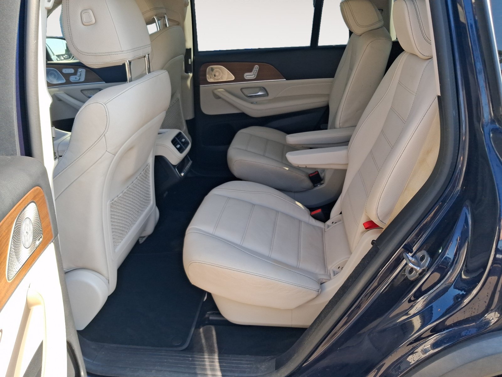 Used 2021 Mercedes-Benz GLS 450 4MATIC image 13