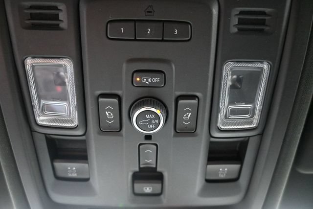 Used 2023 Chevrolet Tahoe Premier w/ Premium Package AWD/4WD image 36