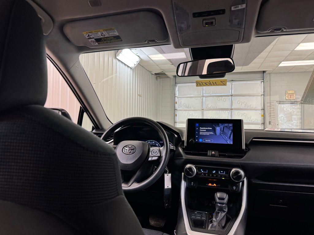 Used 2024 Toyota RAV4 LE image 20