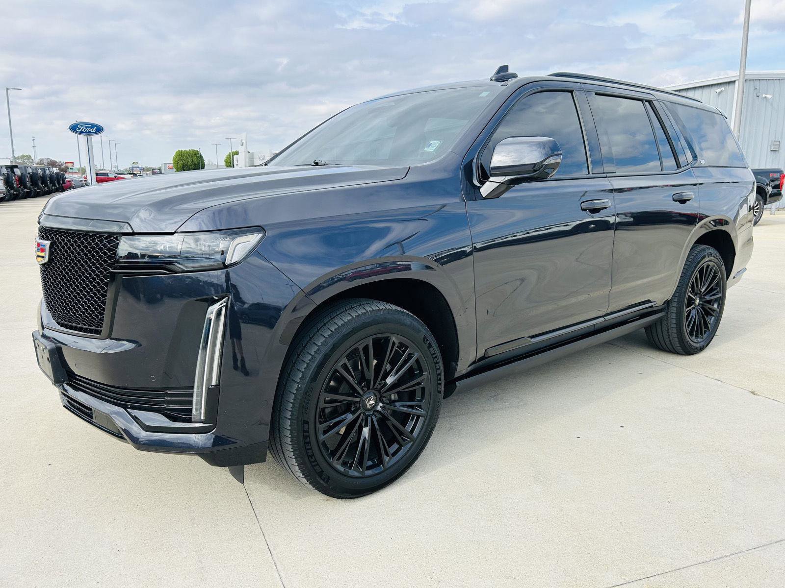 Used 2022 Cadillac Escalade Sport w/ Touring Package AWD/4WD image 45