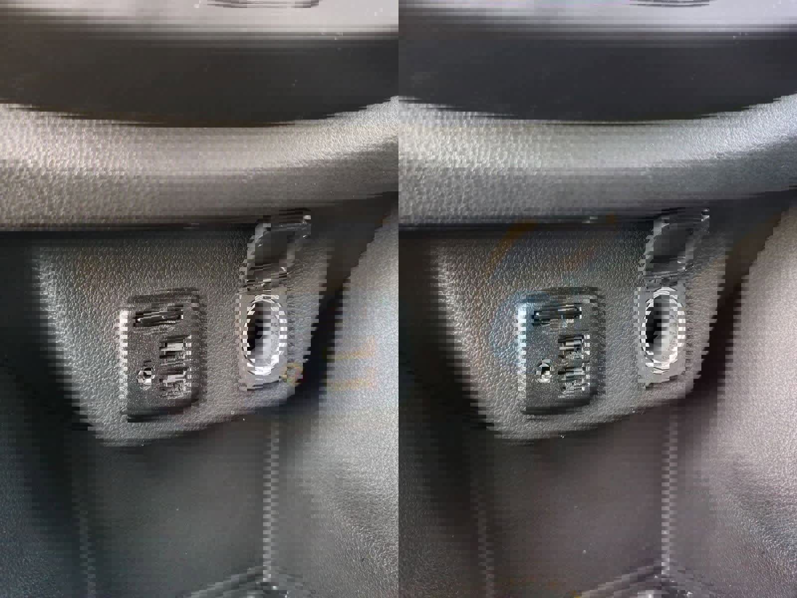 Used 2022 Chevrolet Traverse RS image 31