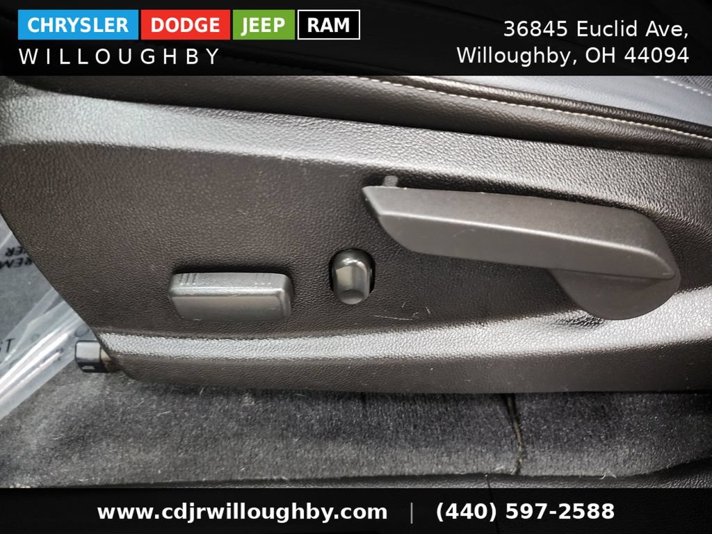 Used 2021 Chevrolet Colorado Z71 AWD/4WD image 16