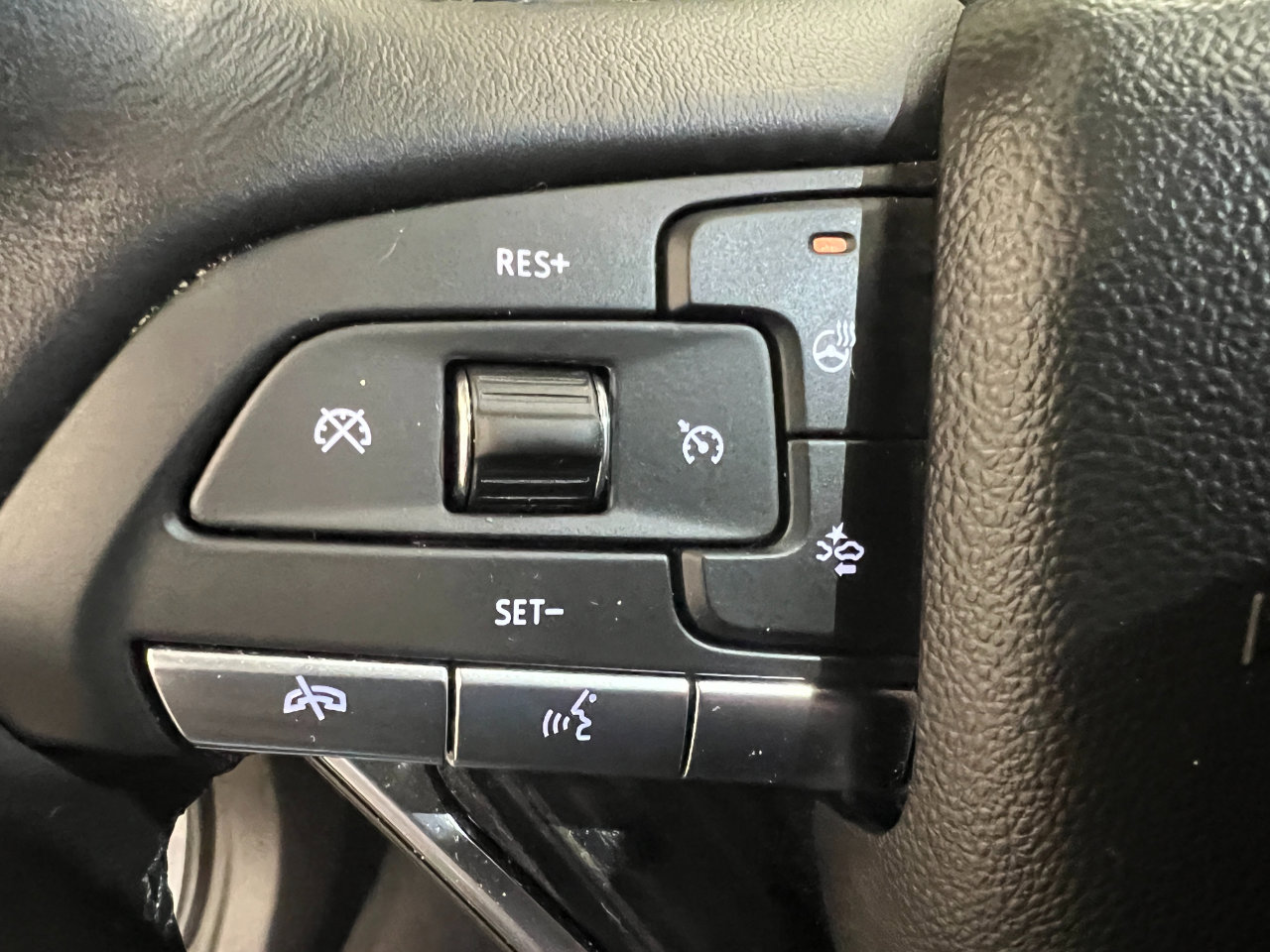 Used 2024 Cadillac XT6 Premium Luxury image 39