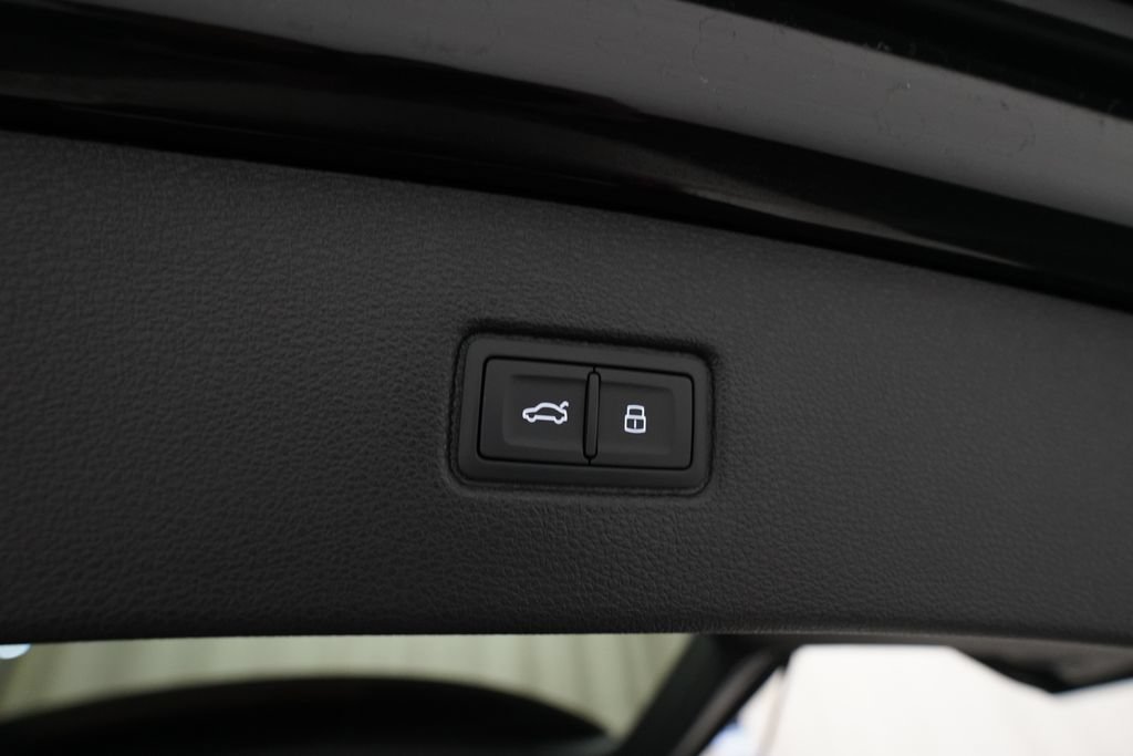 New 2026 Audi Q7 3.0T Premium Plus AWD/4WD image 15