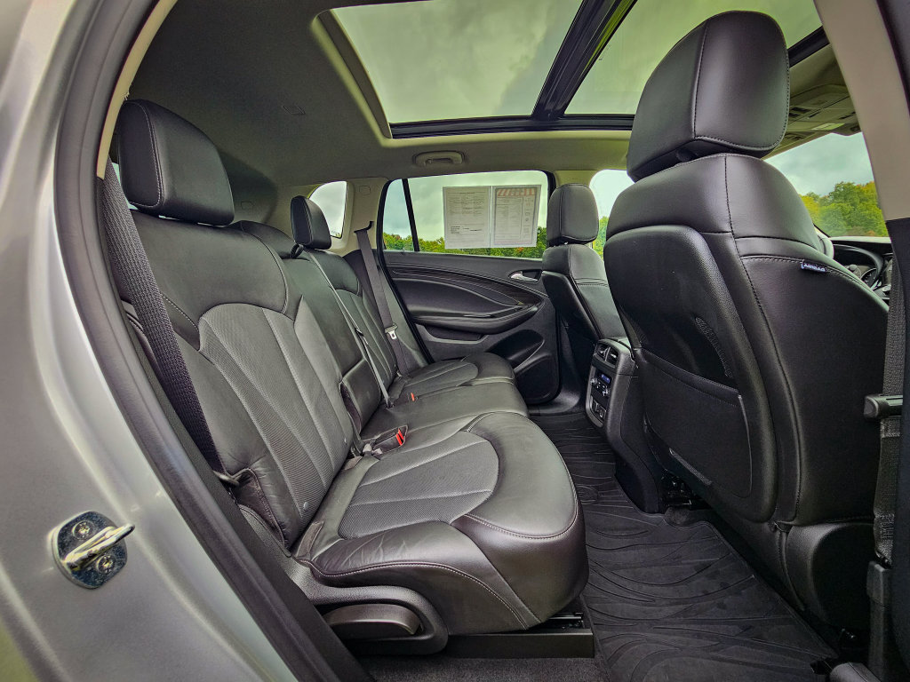 Used 2019 Buick Envision Premium w/ Driver Confidence Package AWD/4WD image 41