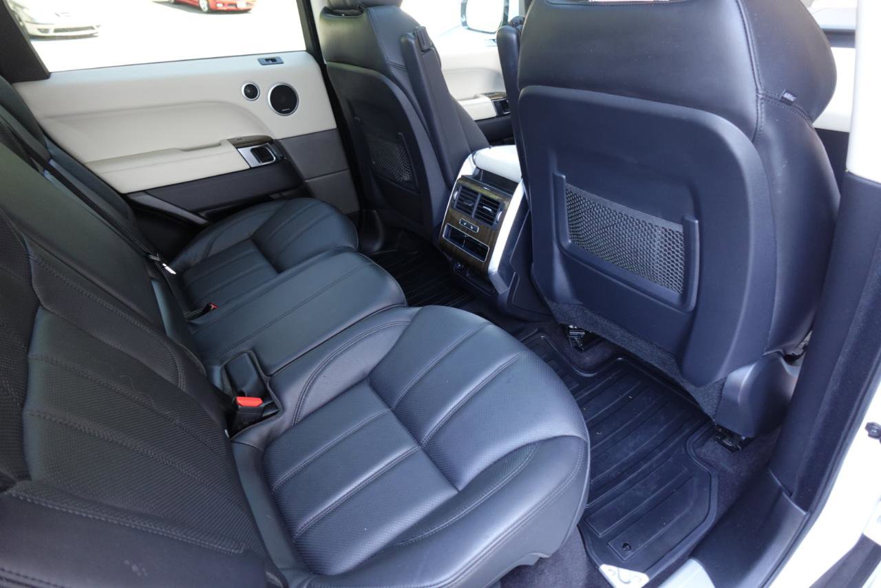 Used 2017 Land Rover Range Rover Sport HSE image 10