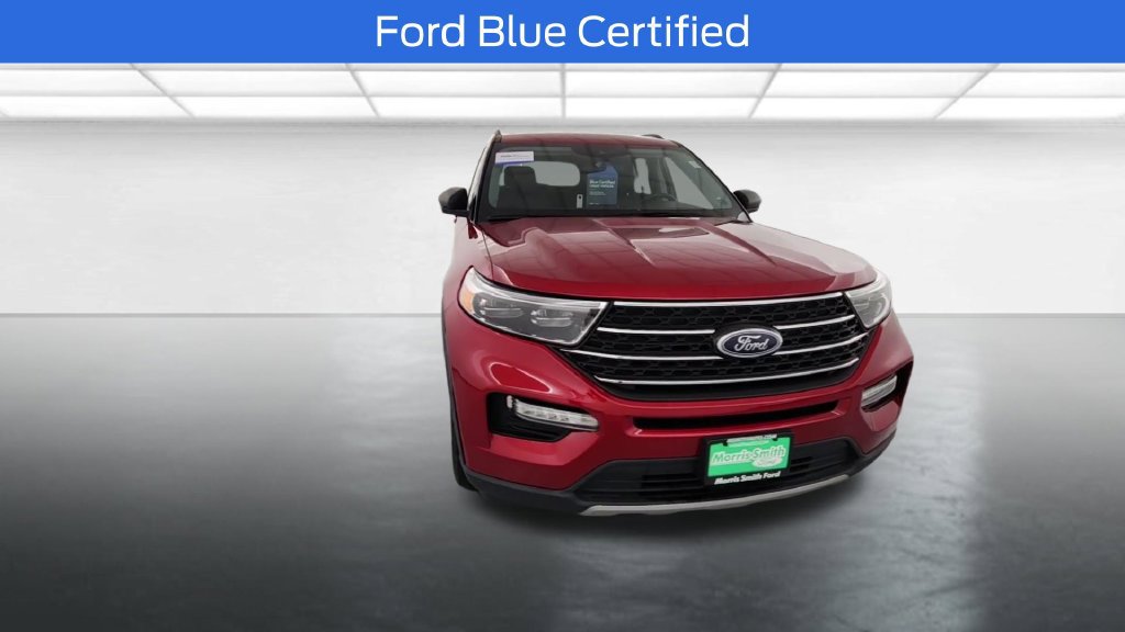 Certified 2023 Ford Explorer XLT w/ Equipment Group 202A AWD/4WD image 2