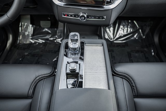 New 2026 Volvo XC90 B6 Ultra image 28