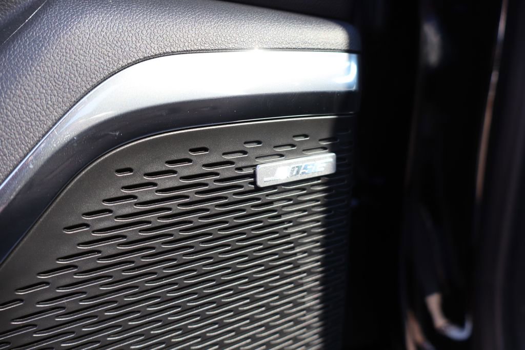 New 2026 Chevrolet Traverse Z71 w/ Enhanced Driving Package image 11