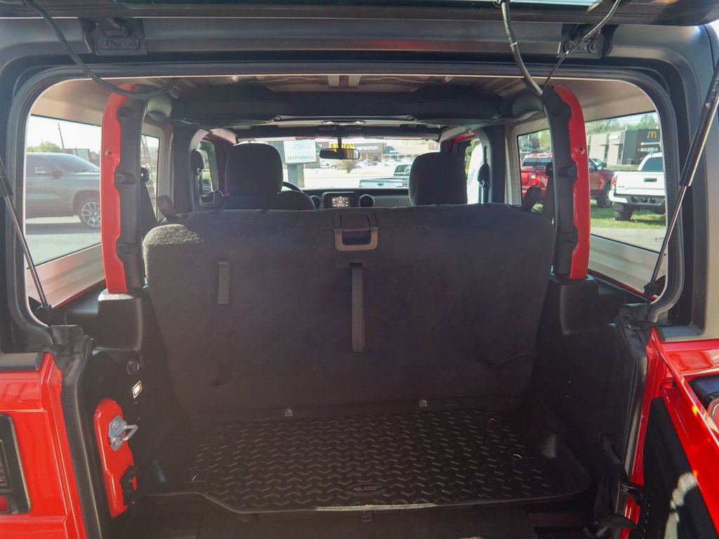 Used 2020 Jeep Wrangler Sport AWD/4WD image 9