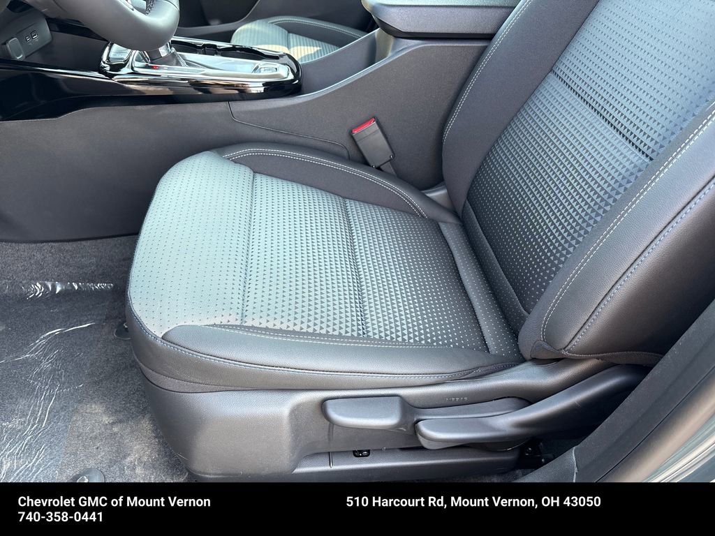 New 2026 Chevrolet Trax LT FWD image 30