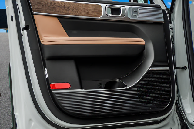 New 2026 Hyundai Santa Fe Limited FWD image 43