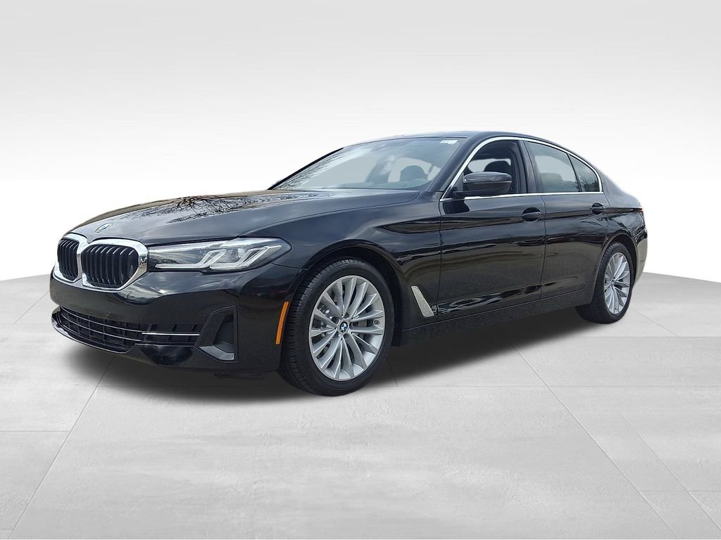 Used 2023 BMW 530i w/ Premium Package image 3