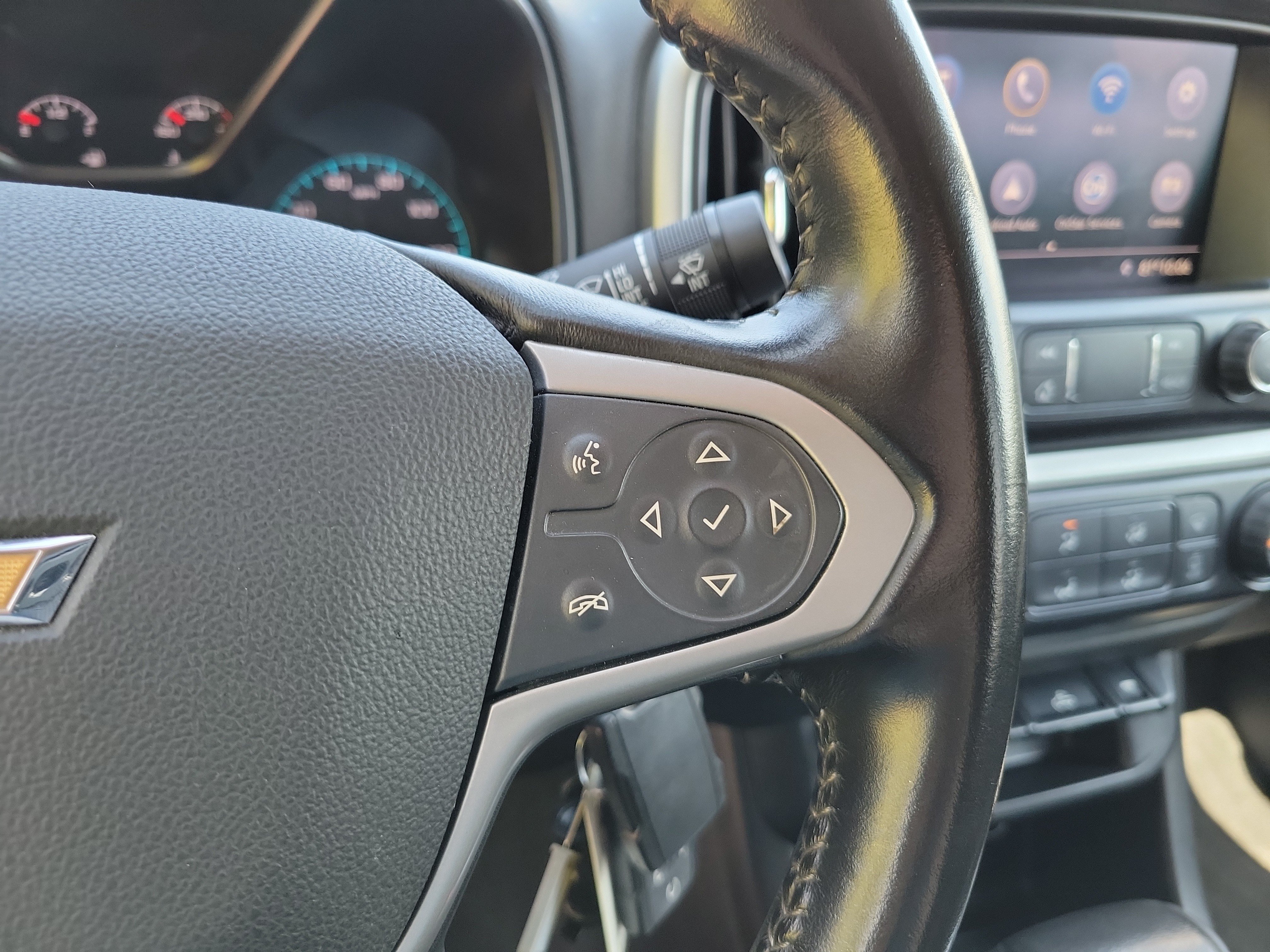 Used 2021 Chevrolet Colorado LT w/ LT Convenience Package RWD image 16