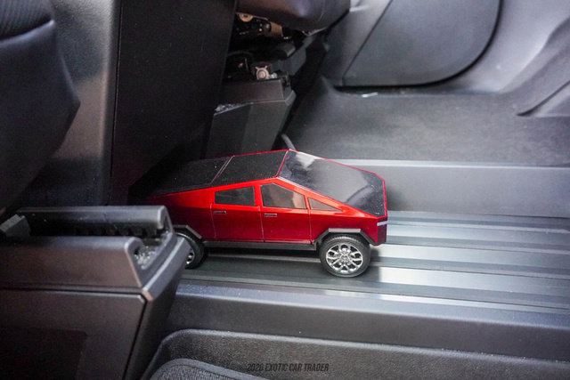 Used 2024 Tesla Cybertruck Cyberbeast AWD/4WD image 22