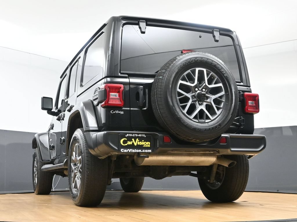 Used 2024 Jeep Wrangler Unlimited Sahara AWD/4WD image 47