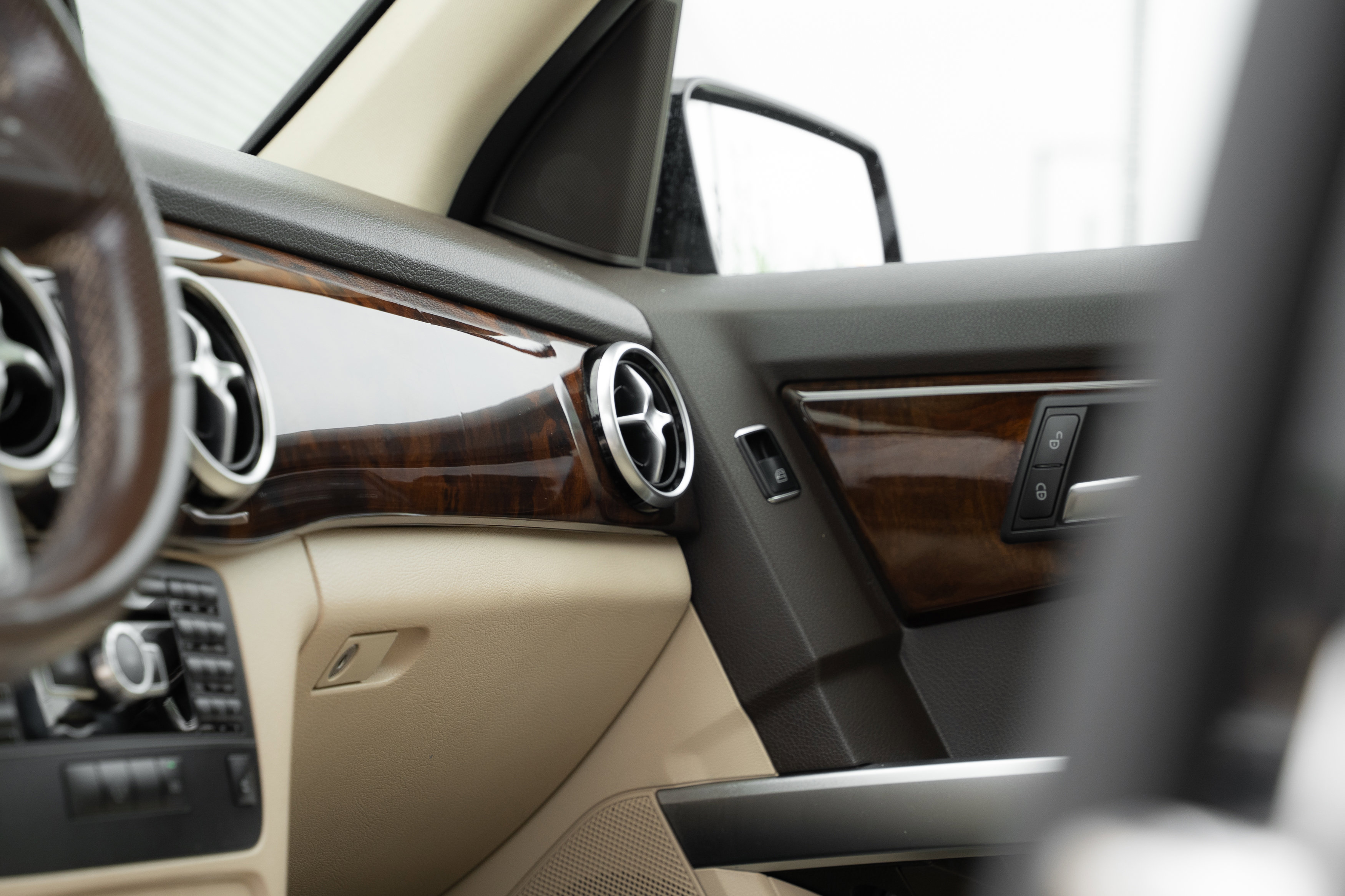 Used 2015 Mercedes-Benz GLK 350 4MATIC image 15
