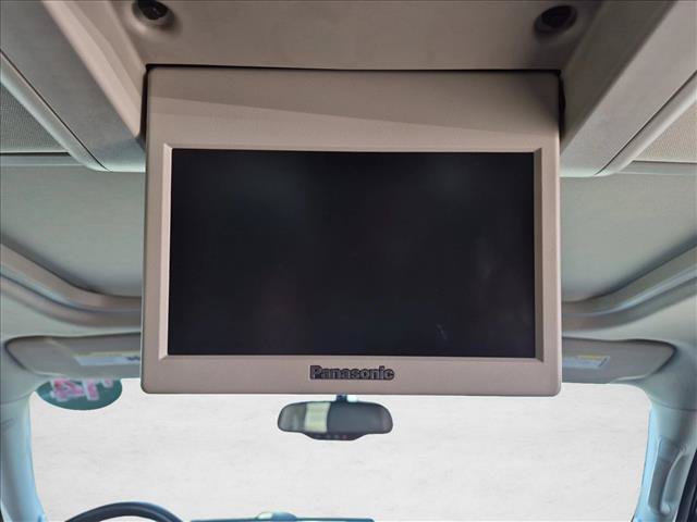 Used 2014 Cadillac Escalade Luxury RWD image 17