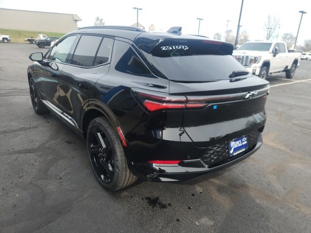 New 2025 Chevrolet Equinox EV RS image 7