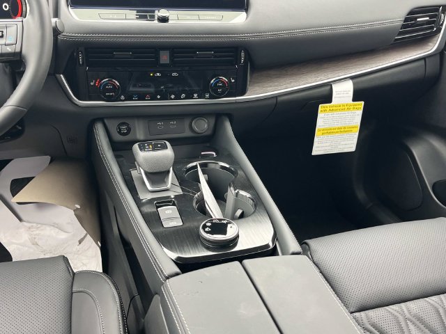 New 2026 Nissan Rogue Platinum w/ Tech Package AWD/4WD image 18